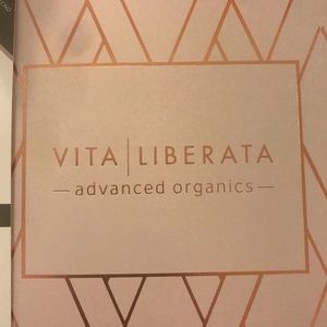 Vita Liberata tanning set